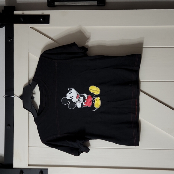 Disney Tops - Cropped Mickey Tee